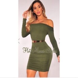 NWOT HMS Olive Off Shoulder Ruched Dress Medium